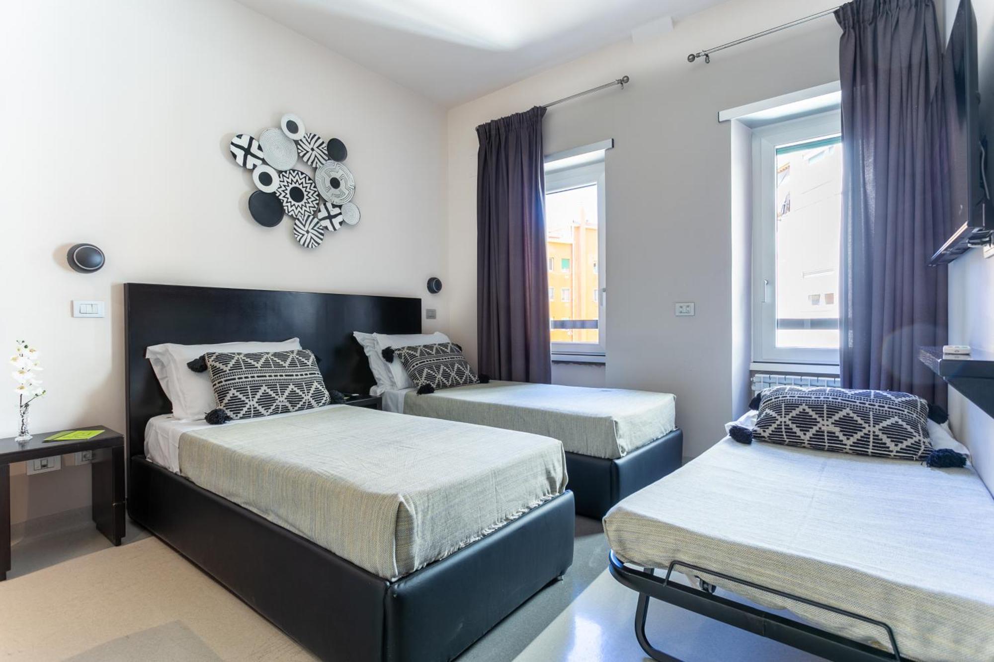 Moai Home Rome Room photo